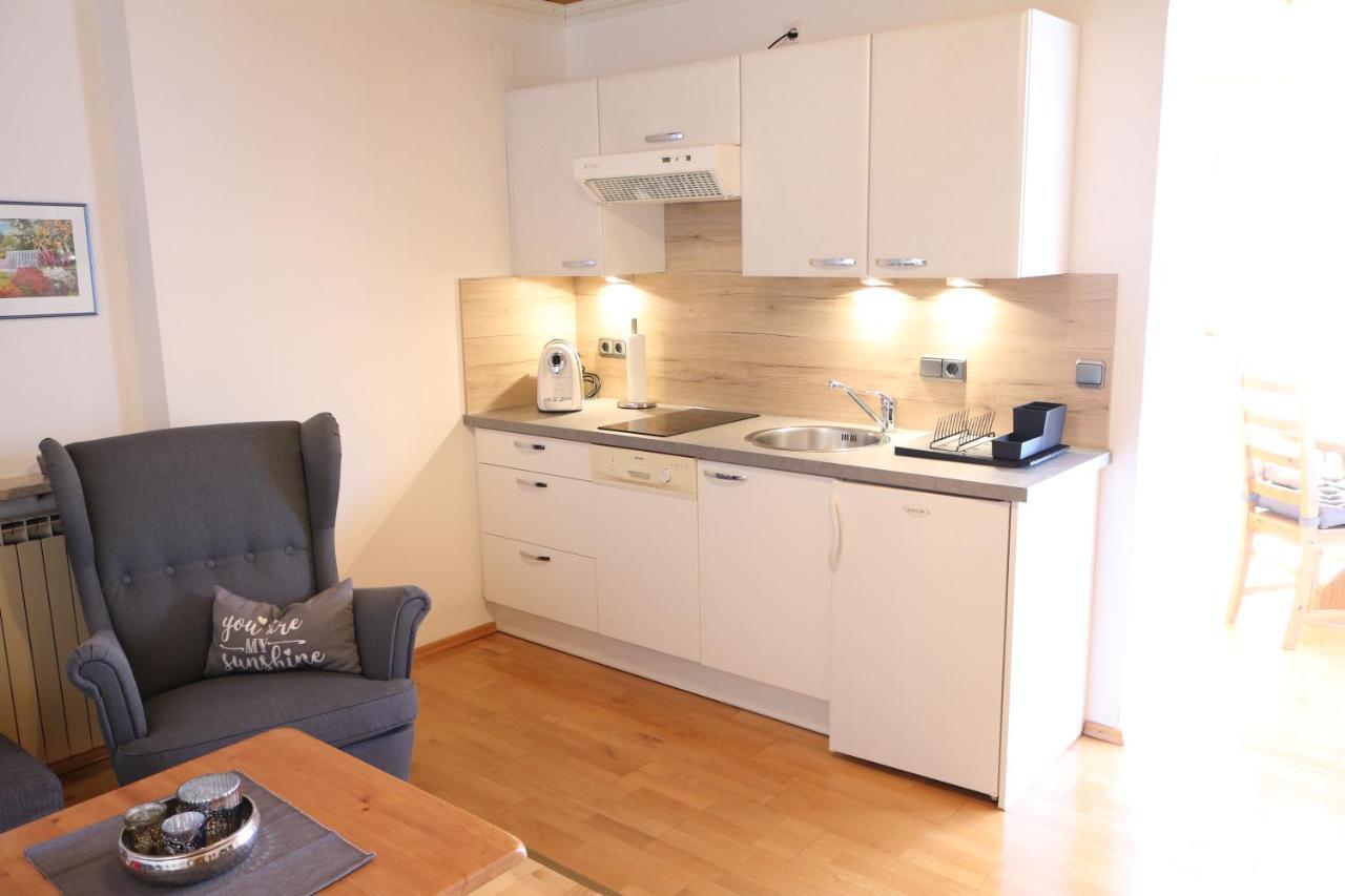 Haus Poeckl Lägenhet Strobl Exteriör bild